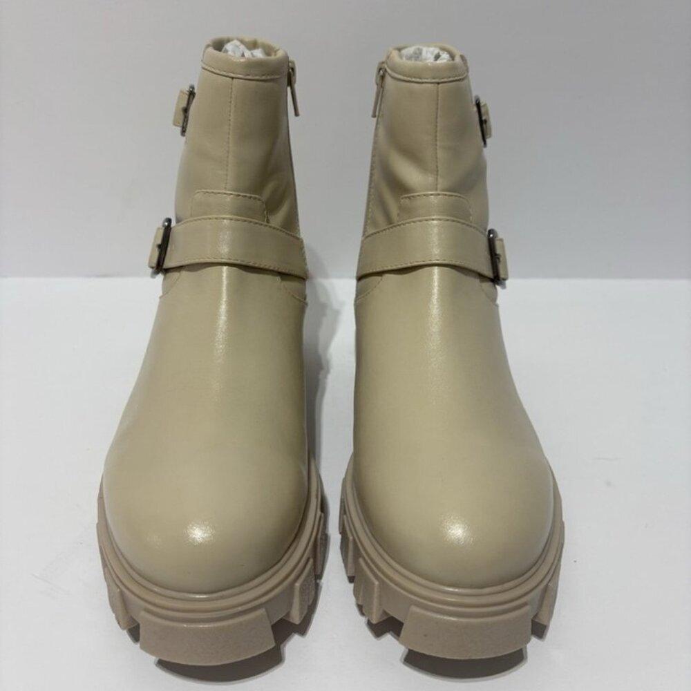 BC Footwear Women’s Unbroken Off White Chelsea Boots, Size 8.5 M - Picture 3 of 7